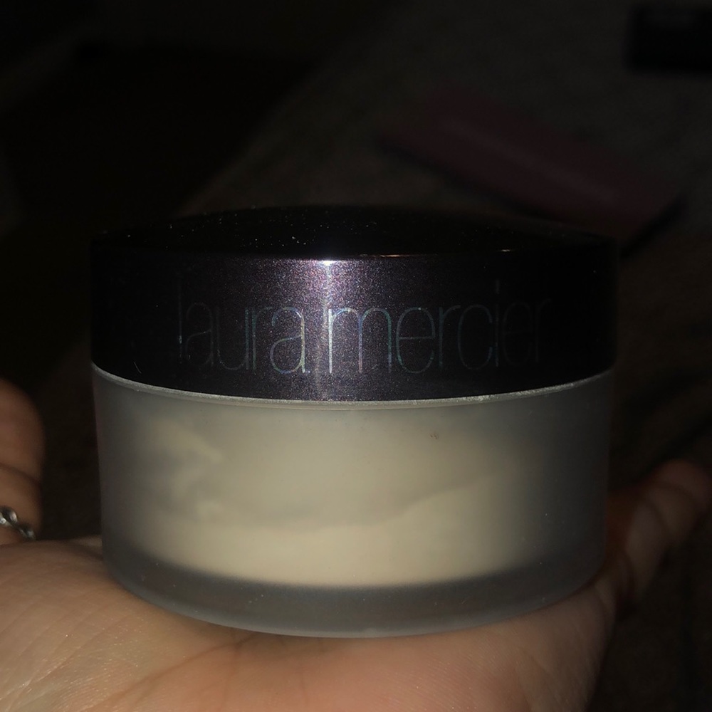 LAURA MERCIER Translucent Setting Powder